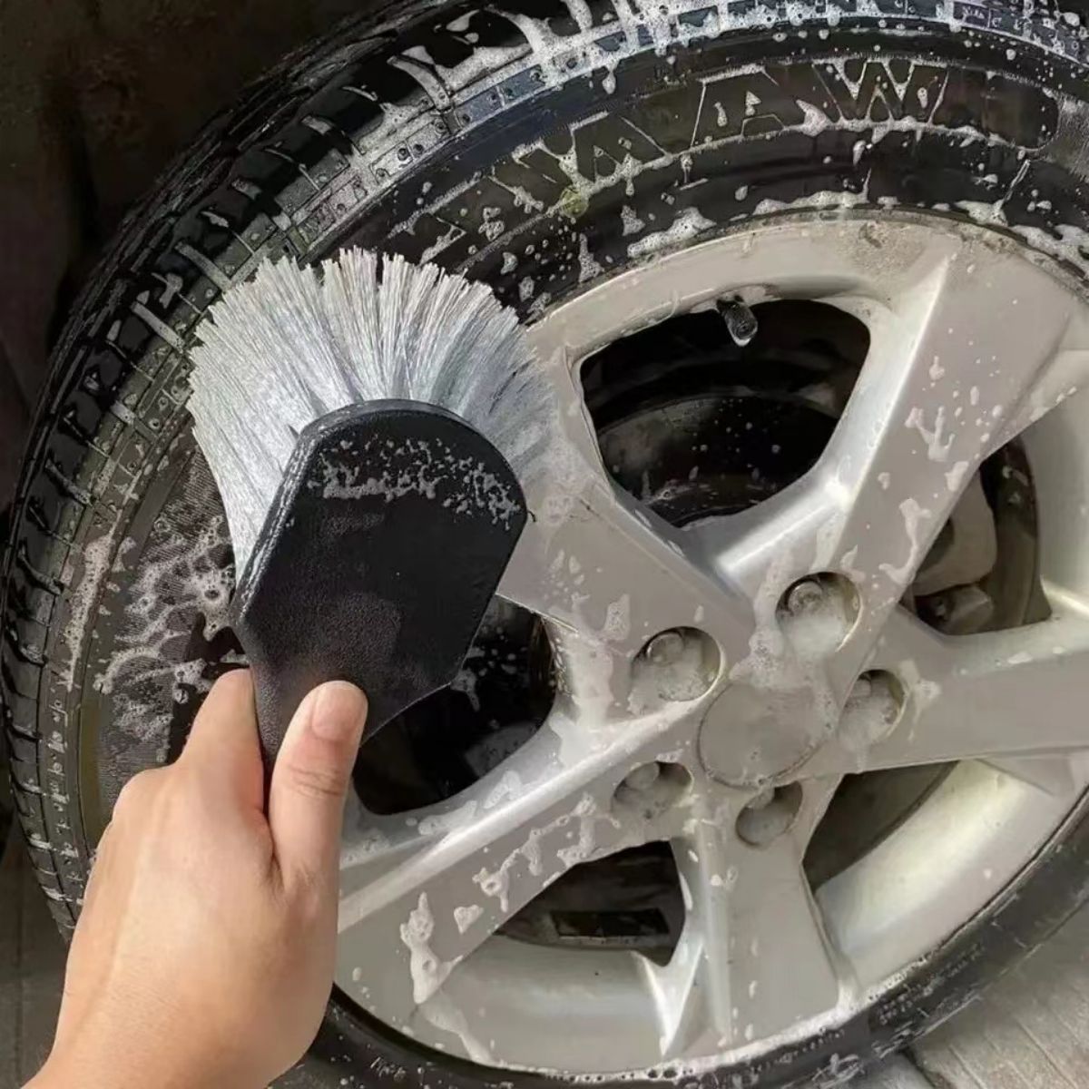 Spazzola per la pulizia delle  - Car Cleaning Brush recensione e prezzo